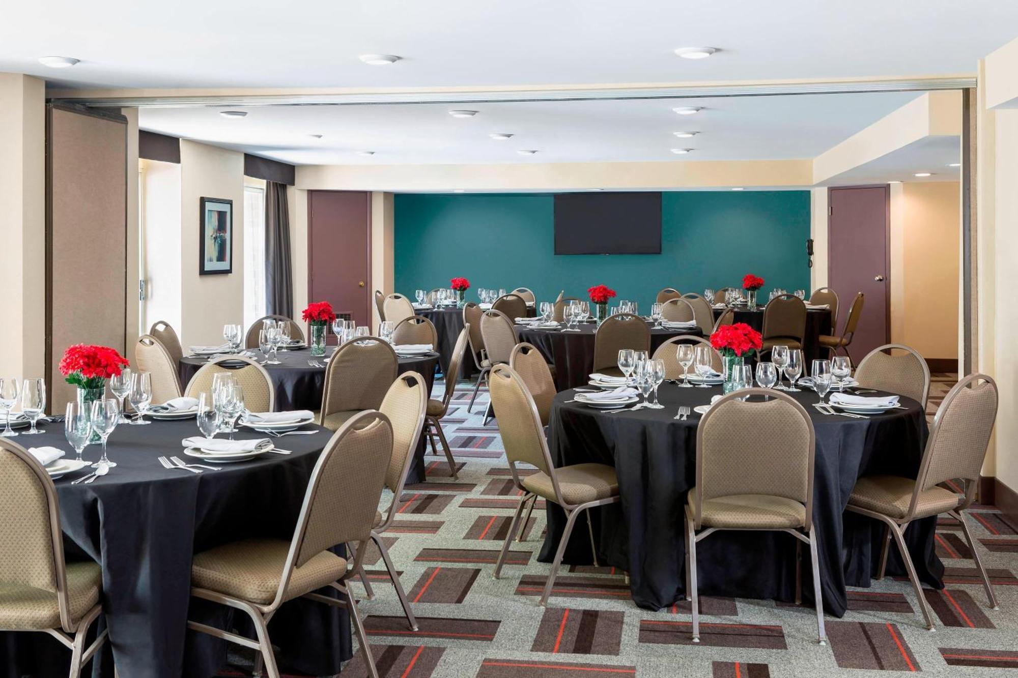 Four Points By Sheraton Buffalo Grove Buitenkant foto